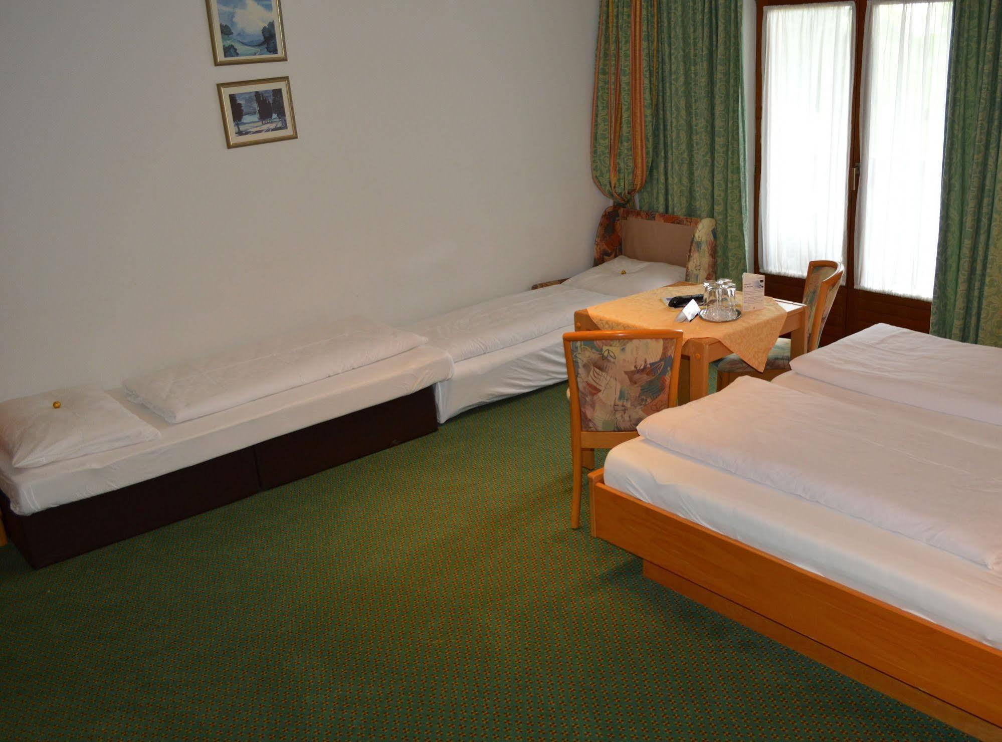 Theresia Hotel